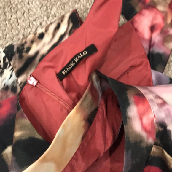 Black halo timeless dress - Picture 4 of 5